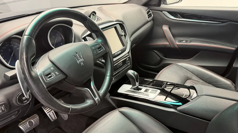 MASERATI GHIBLI