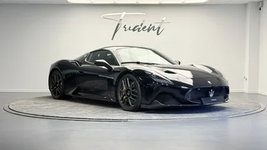 MASERATI MC20