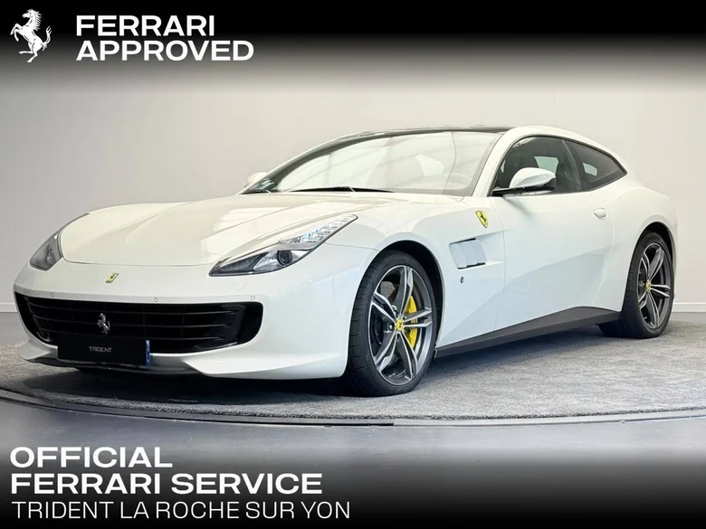 FERRARI GTC4 LUSSO