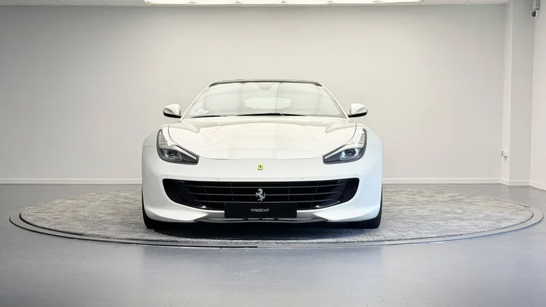 FERRARI GTC4 LUSSO