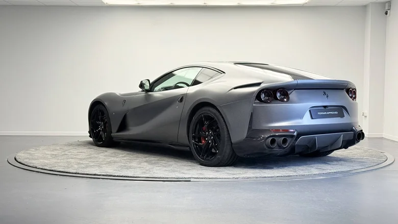 FERRARI 812 SUPERFAST