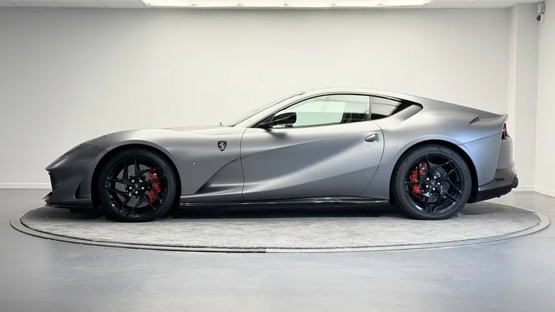 FERRARI 812 SUPERFAST