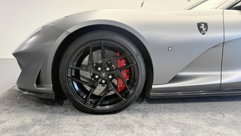 FERRARI 812 SUPERFAST