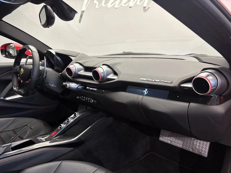 FERRARI 812 SUPERFAST