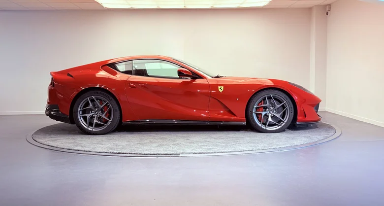 FERRARI 812 SUPERFAST