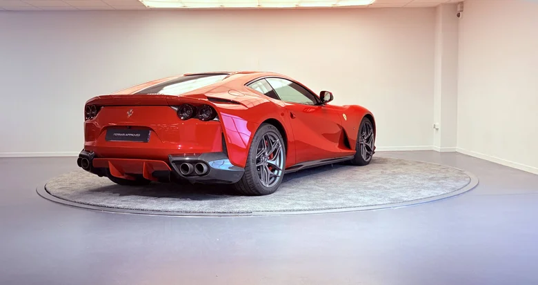 FERRARI 812 SUPERFAST