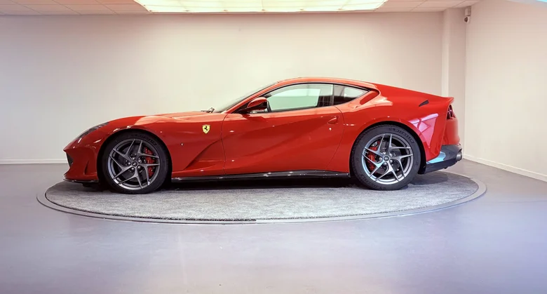 FERRARI 812 SUPERFAST