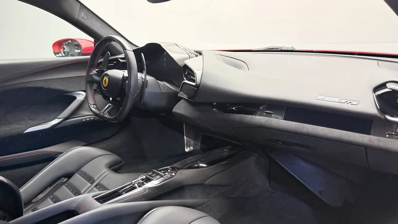 FERRARI 296 GTB