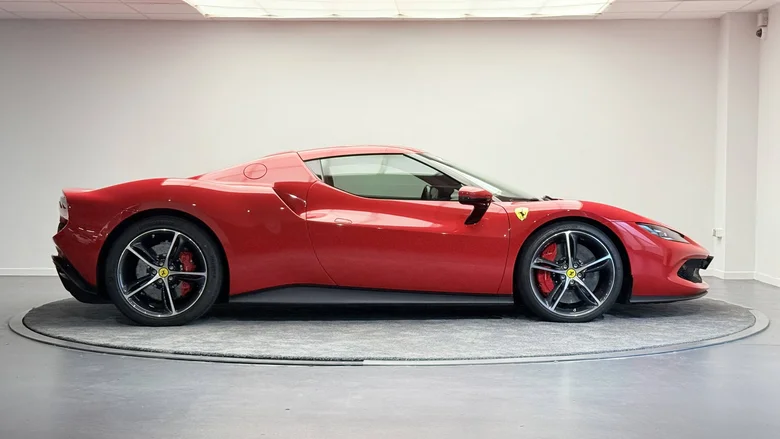 FERRARI 296 GTB