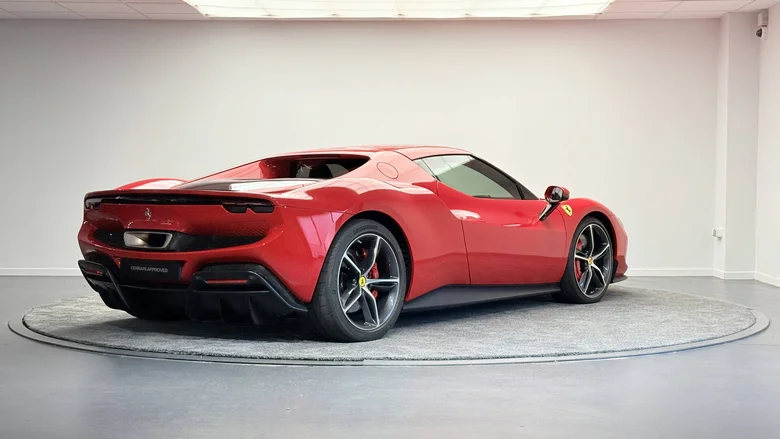 FERRARI 296 GTB