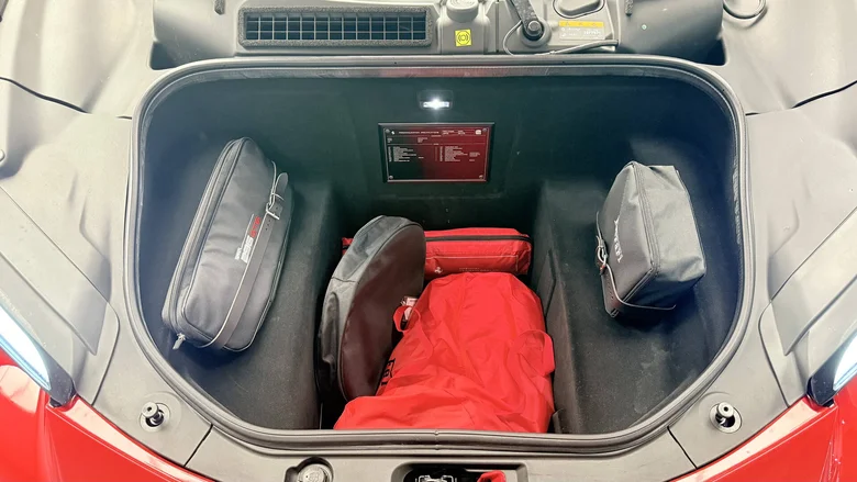 FERRARI 296 GTB