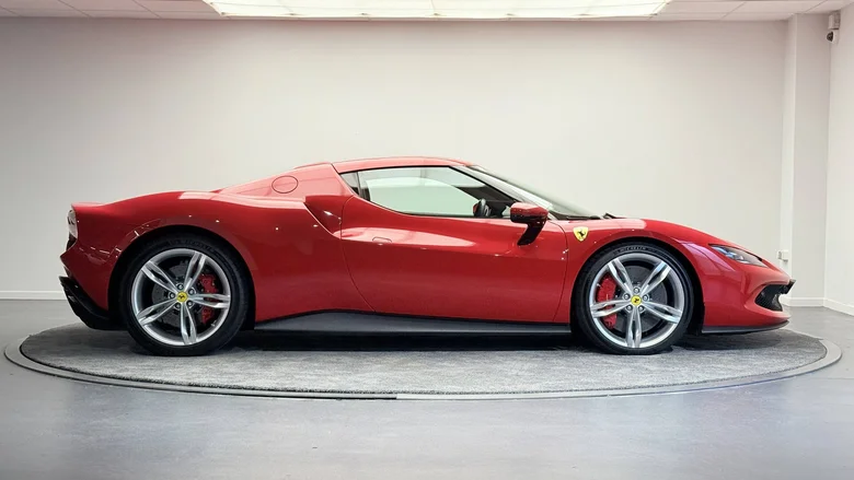 FERRARI 296 GTB