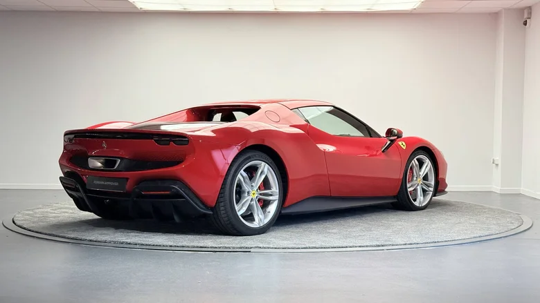 FERRARI 296 GTB