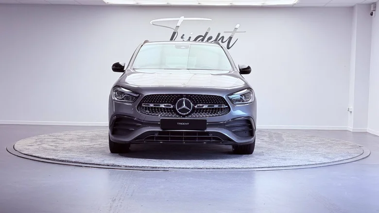 MERCEDES GLA