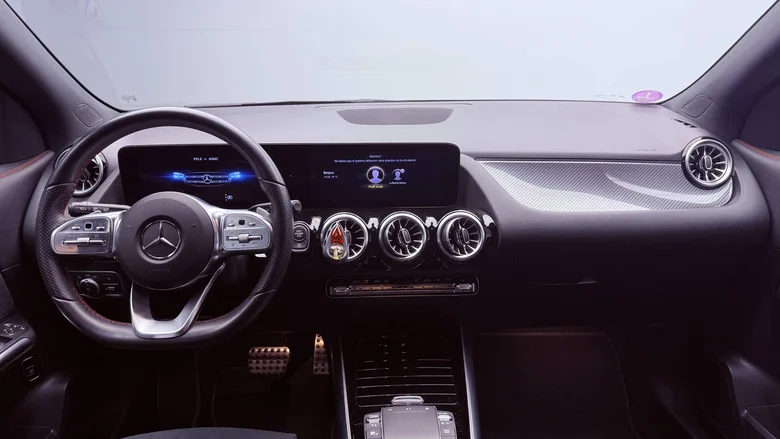 MERCEDES GLA