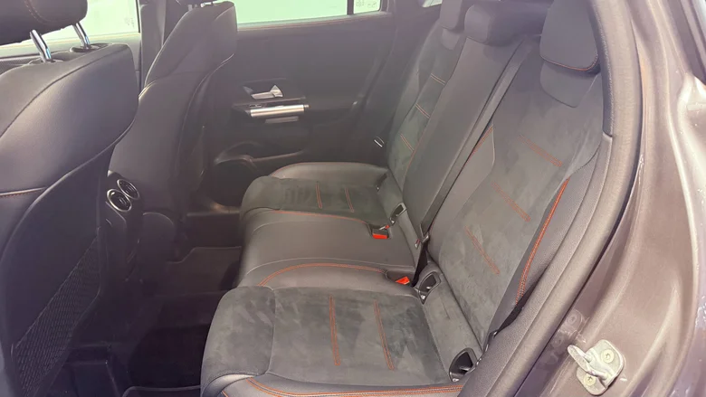 MERCEDES GLA