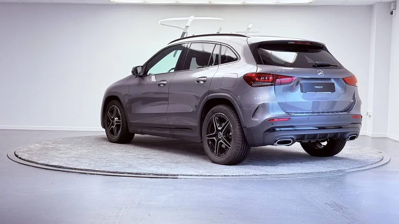 MERCEDES GLA