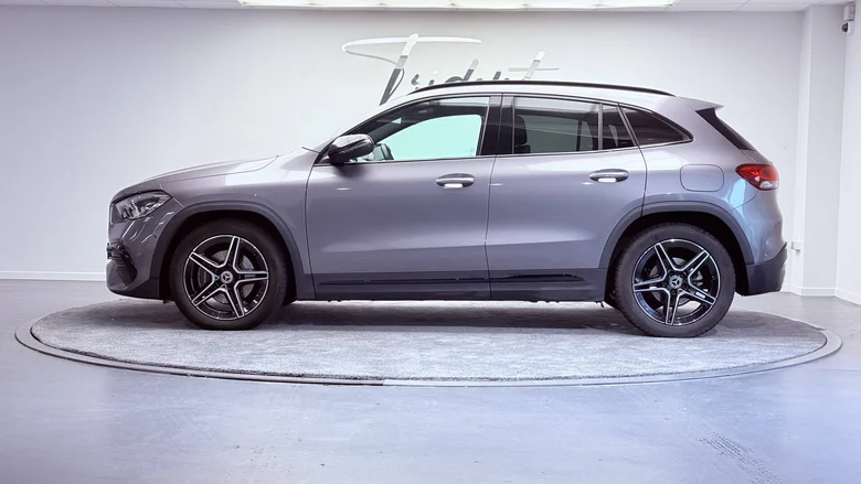 MERCEDES GLA