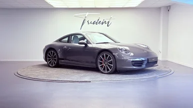 PORSCHE 911 CARRERA COUPE