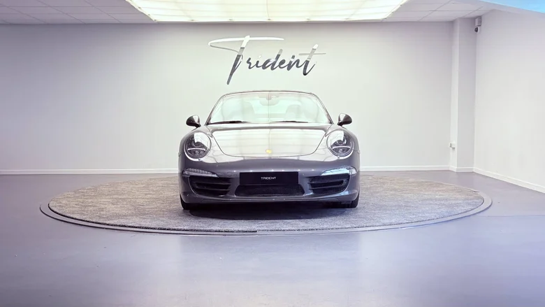 PORSCHE 911 CARRERA COUPE
