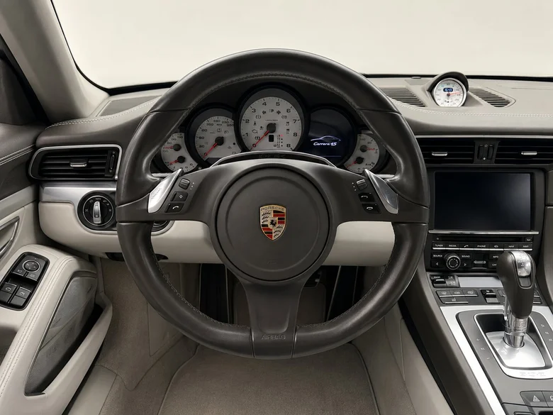PORSCHE 911 CARRERA COUPE