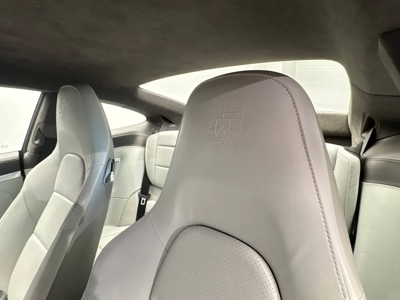PORSCHE 911 CARRERA COUPE