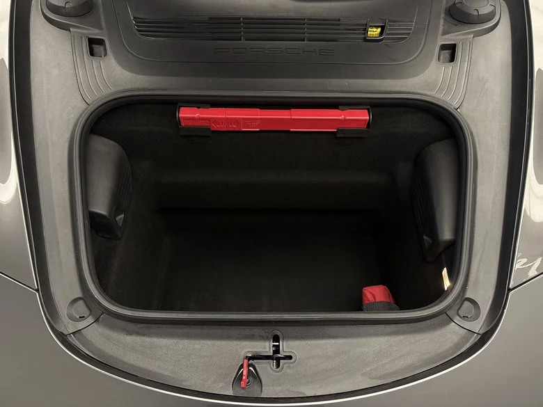PORSCHE 911 CARRERA COUPE