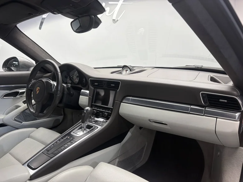 PORSCHE 911 CARRERA COUPE