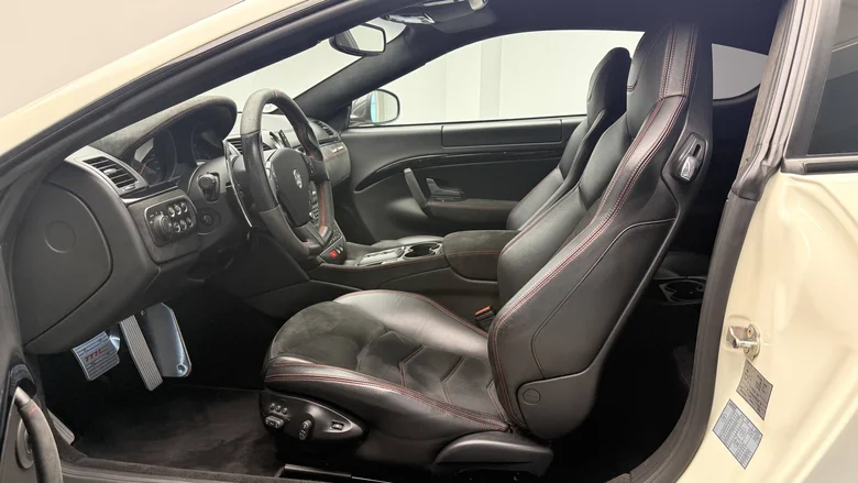 MASERATI GRANTURISMO
