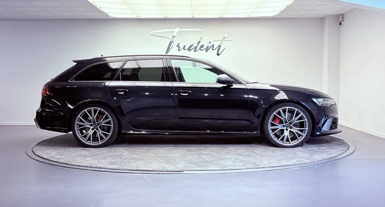 AUDI RS6 AVANT