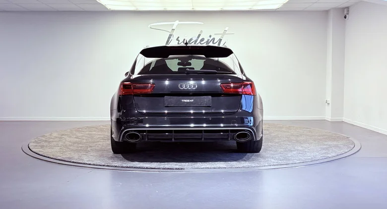 AUDI RS6 AVANT