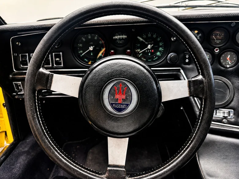 MASERATI COUPÉ