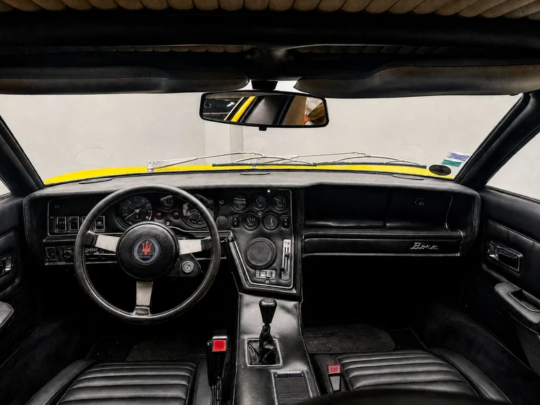 MASERATI COUPÉ