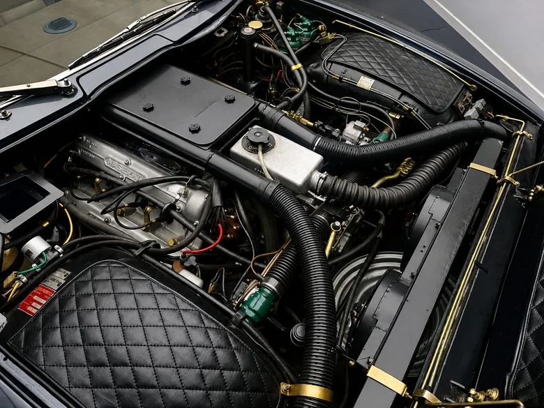 MASERATI COUPÉ
