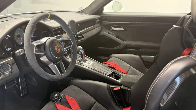 PORSCHE 911 GT3
