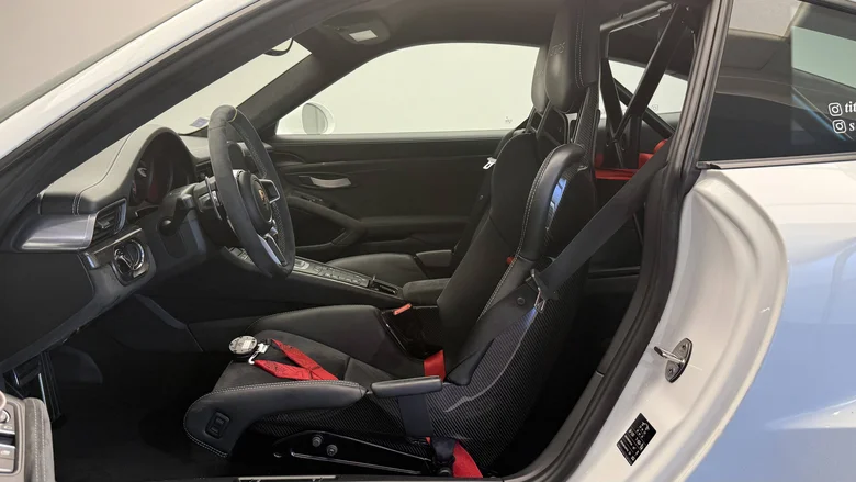 PORSCHE 911 GT3