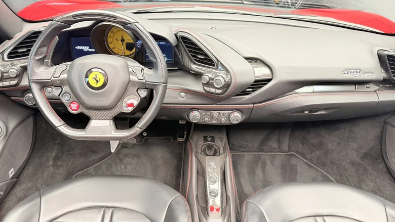 FERRARI 488 SPIDER