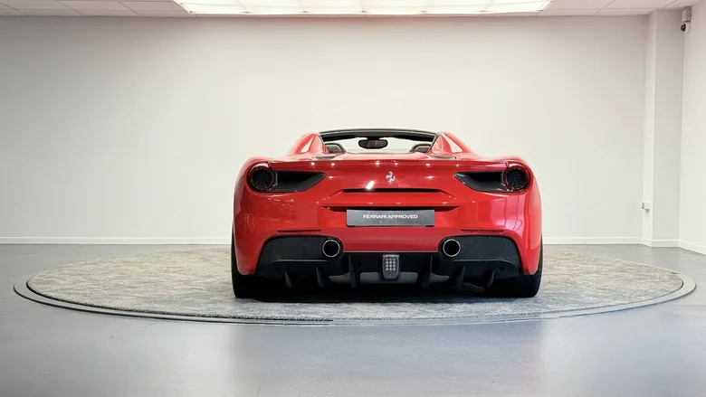 FERRARI 488 SPIDER
